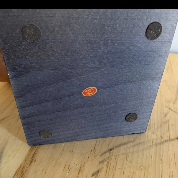 Vintage Argentina Figure Capodimonte Lady with Dog by M. Salvestrini 1988 - Picture 14 of 14